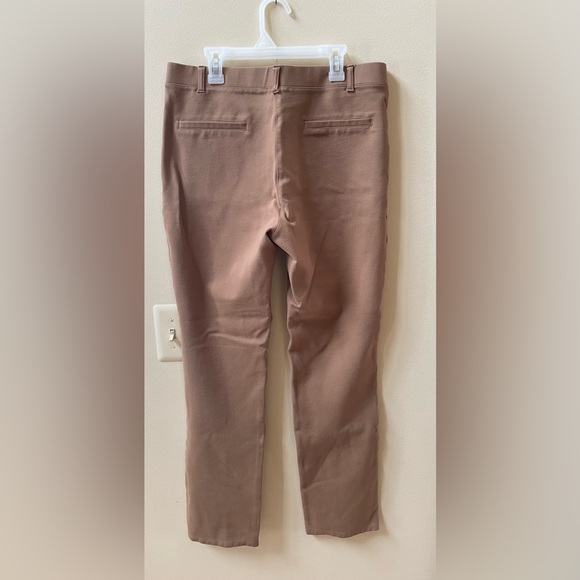 Quince Ultra-Stretch Ponte Straight Leg
Pants in Roasted Pecan w/ 32” inseam - Picture 5 of 7